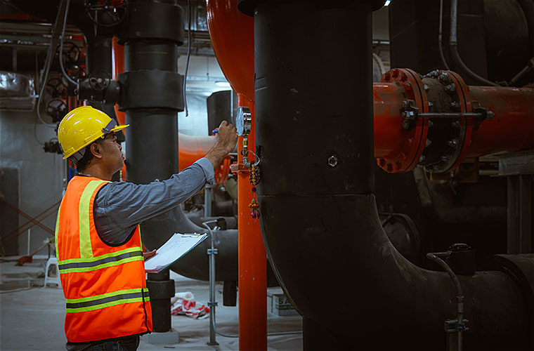 industrial water cooling tower engineer check